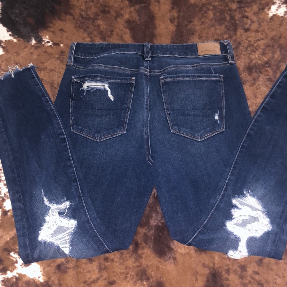 Dark wash American Eagle skinny jeans